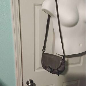 Vera Bradley small Cross body purse. (P-28)